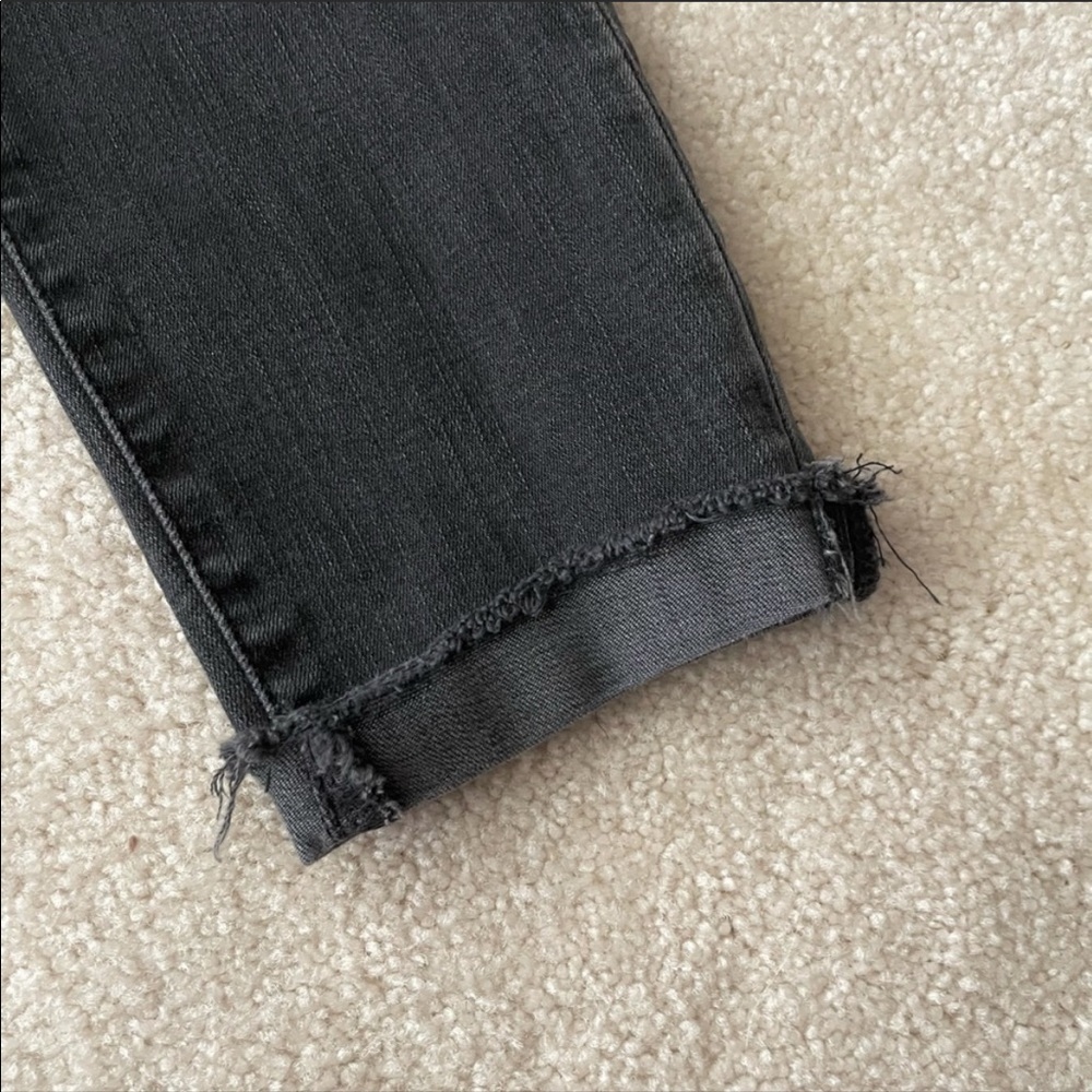 Madewell 9” High-Rise Skinny Jean in Black Sea Distressed Rips - Picture 5 of 14